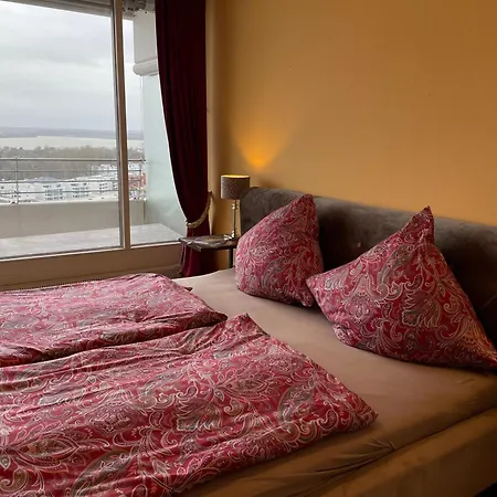 Apartment Queen Josefine, 3-zimmer-eckwohnung Mit Trave- Und Meerblick *